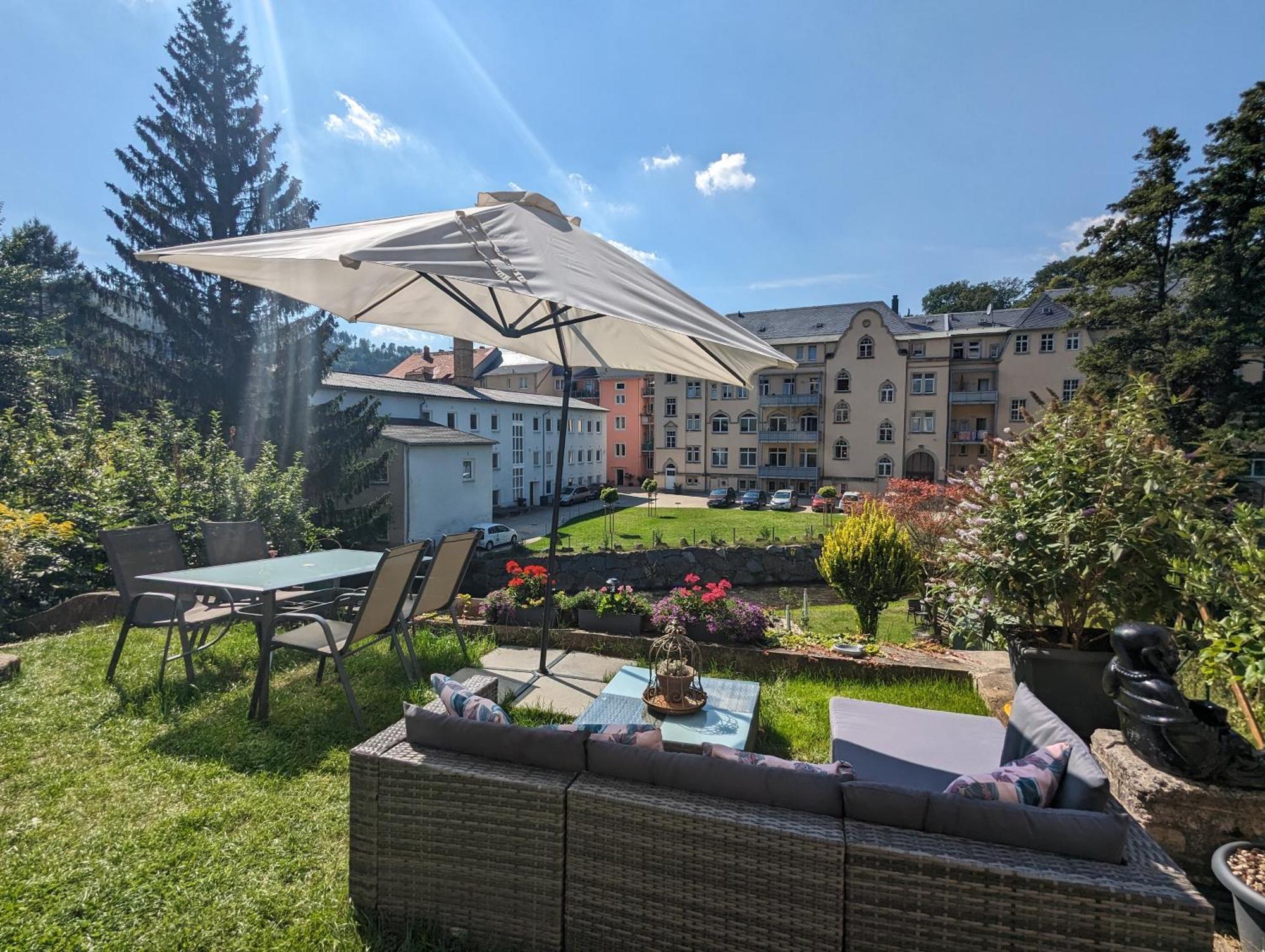 Hw3 - Urlaubsmagie - Helle, Grosse Wohnung Mit Pool Sebnitz Exterior photo
