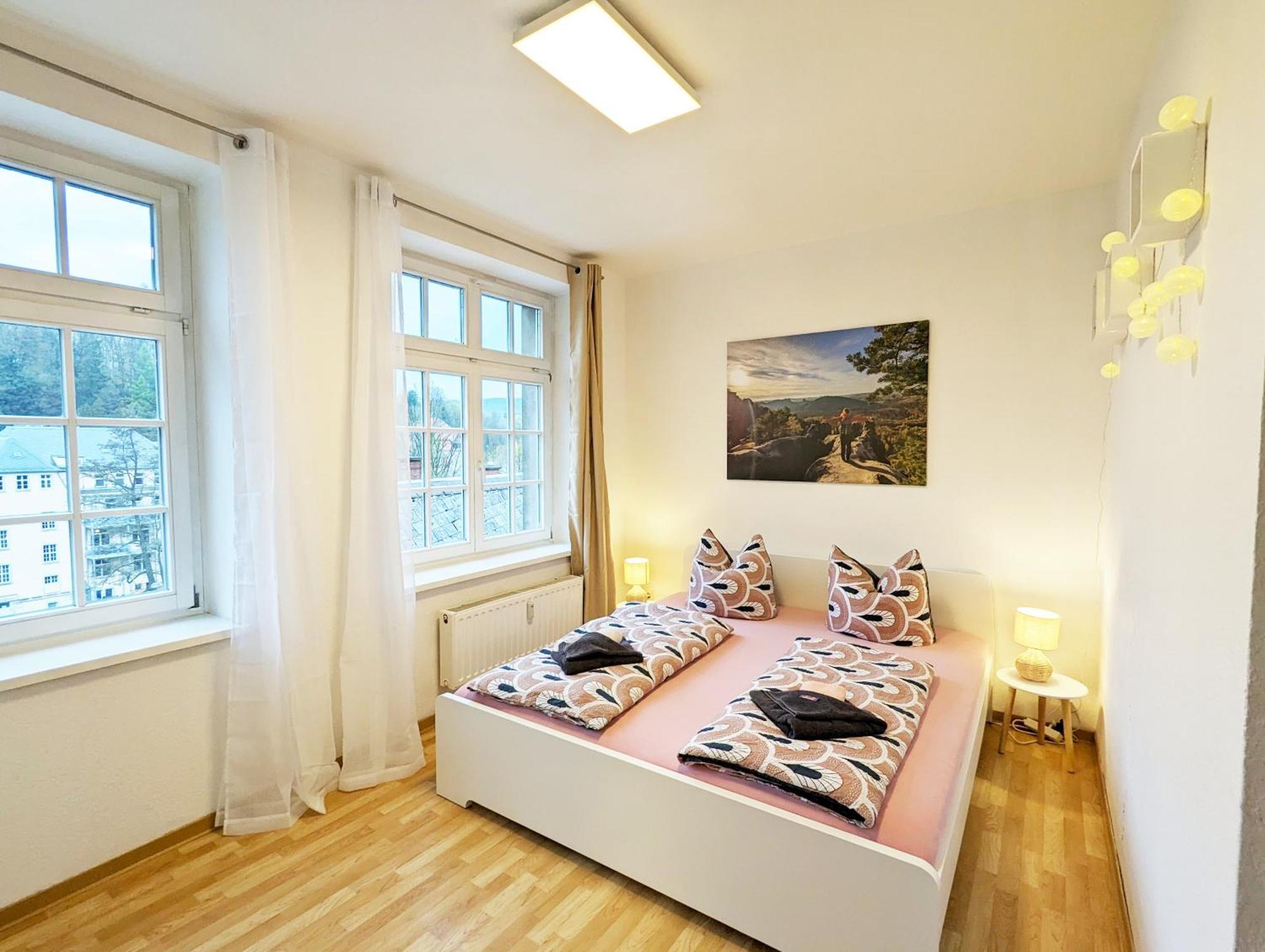 Hw3 - Urlaubsmagie - Helle, Grosse Wohnung Mit Pool Sebnitz Exterior photo